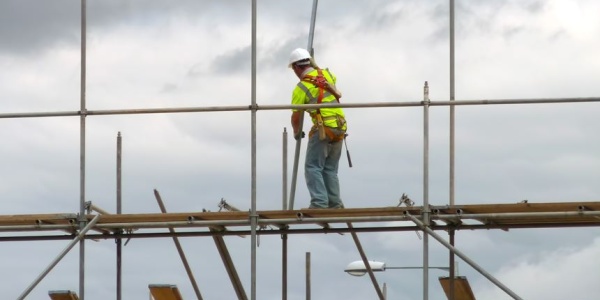 نکات فنی و ایمنی که باید برای نصب داربست بدانید